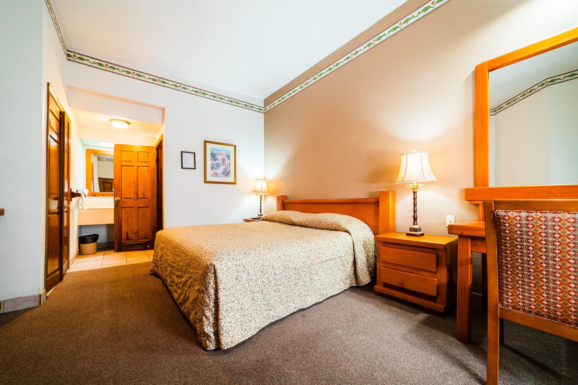 Hotel Suites El Paseo Juárez Exteriör bild