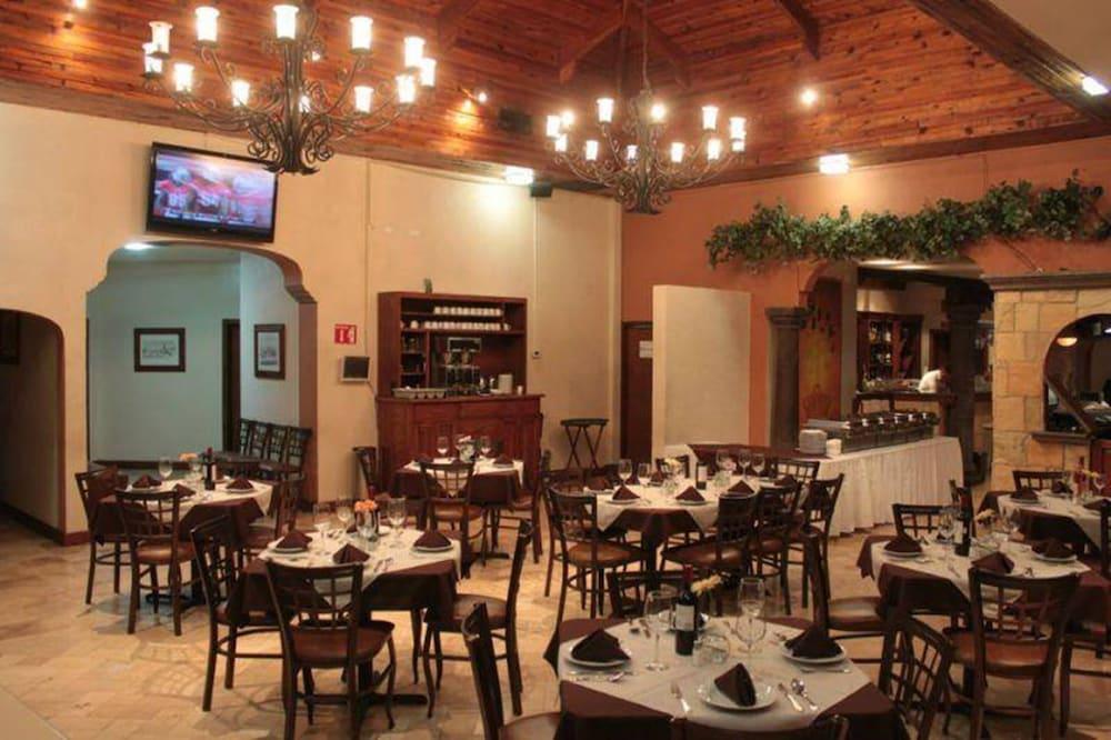 Hotel Suites El Paseo Juárez Exteriör bild