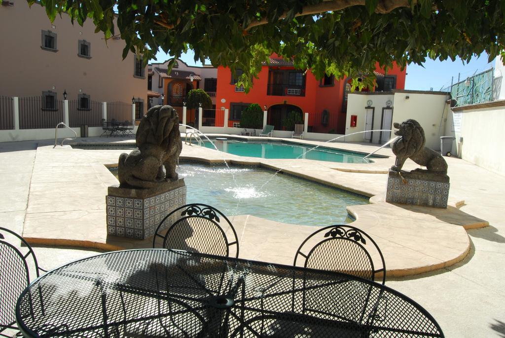 Hotel Suites El Paseo Juárez Exteriör bild